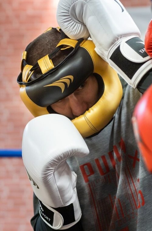 Boxerská přilba s ochranu nosu PRO - Image 6